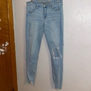 Size 8 light wash ripped American Eagle Jeans